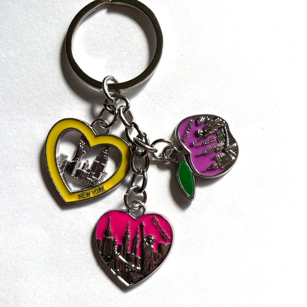 🦚2/$20🦚New York City charm keychain key holder charms.
